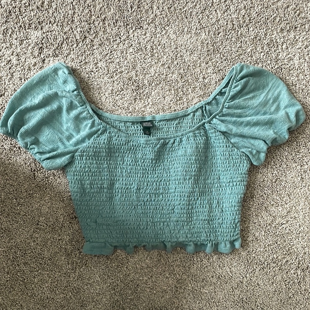 Wild fable off the shoulder crop top